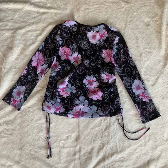 Vintage Jessica Black, Pink, & White Sheer Floral 3/4 Length Long Sleeve Top - Picture 2 of 4